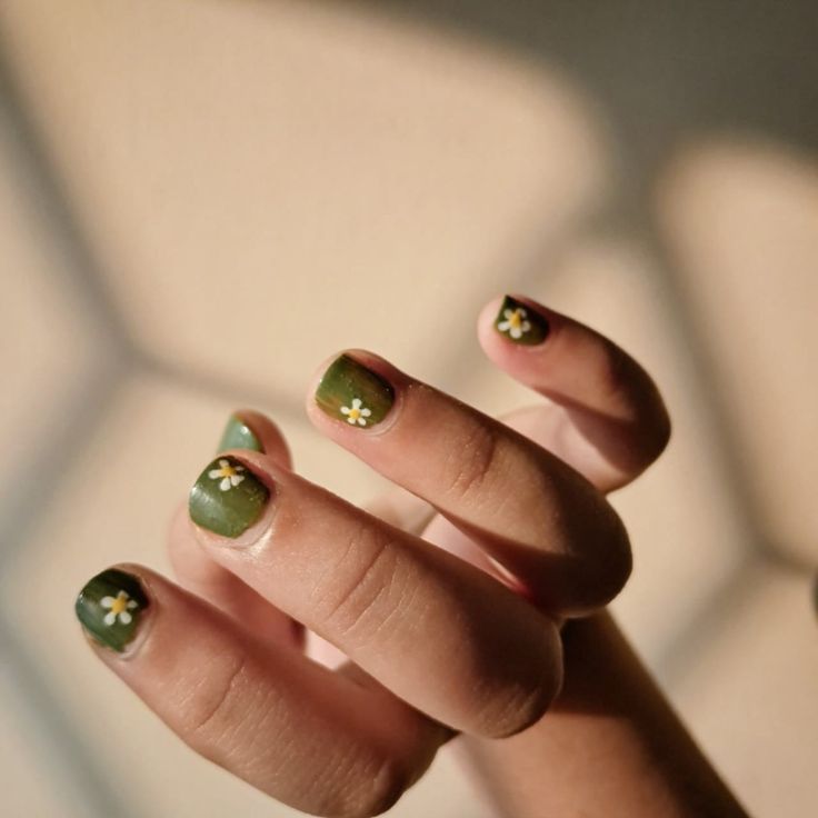 Meridian nail art